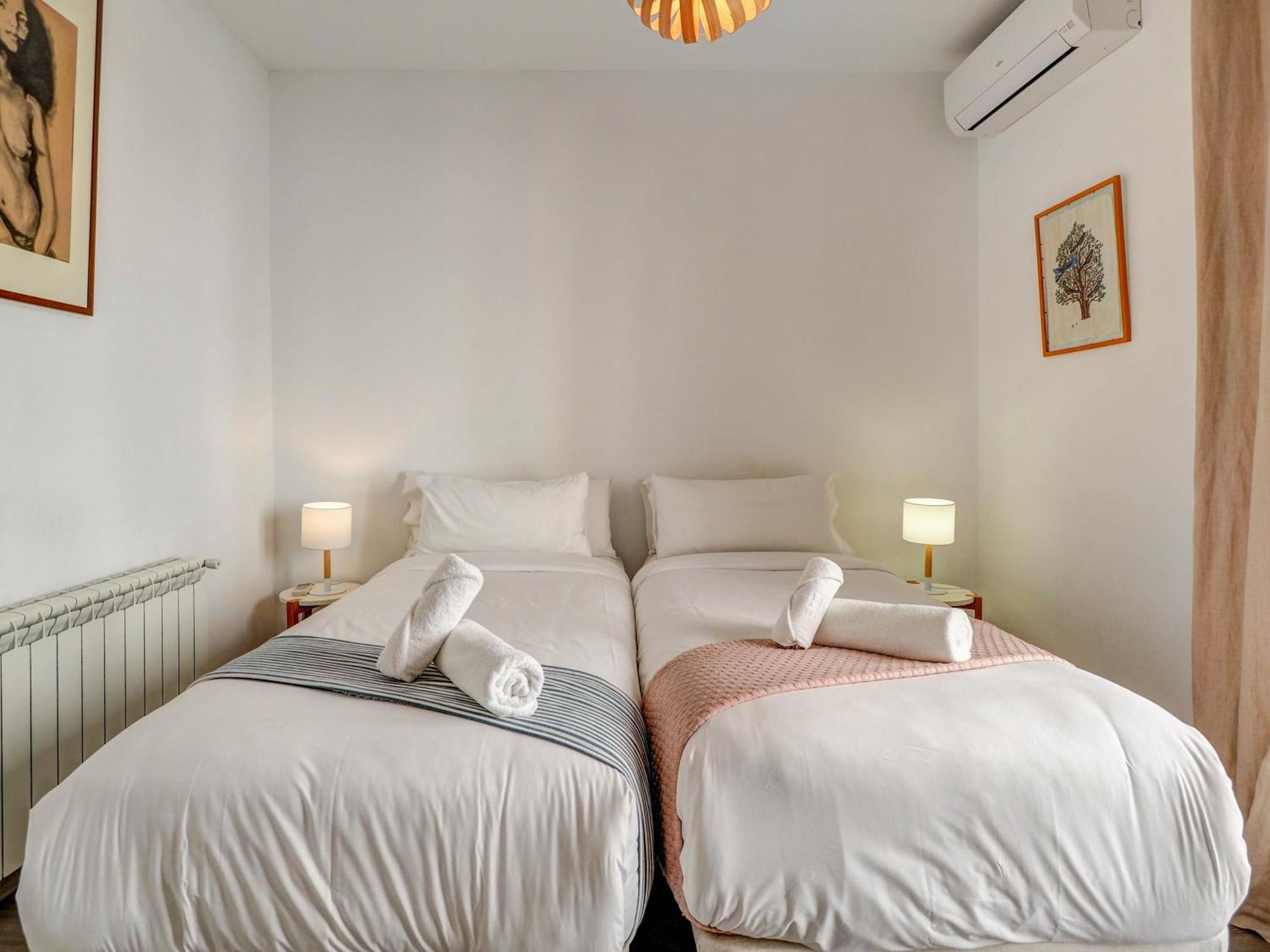 The Lilium Apartment By Hello Homes سيدجيس المظهر الخارجي الصورة