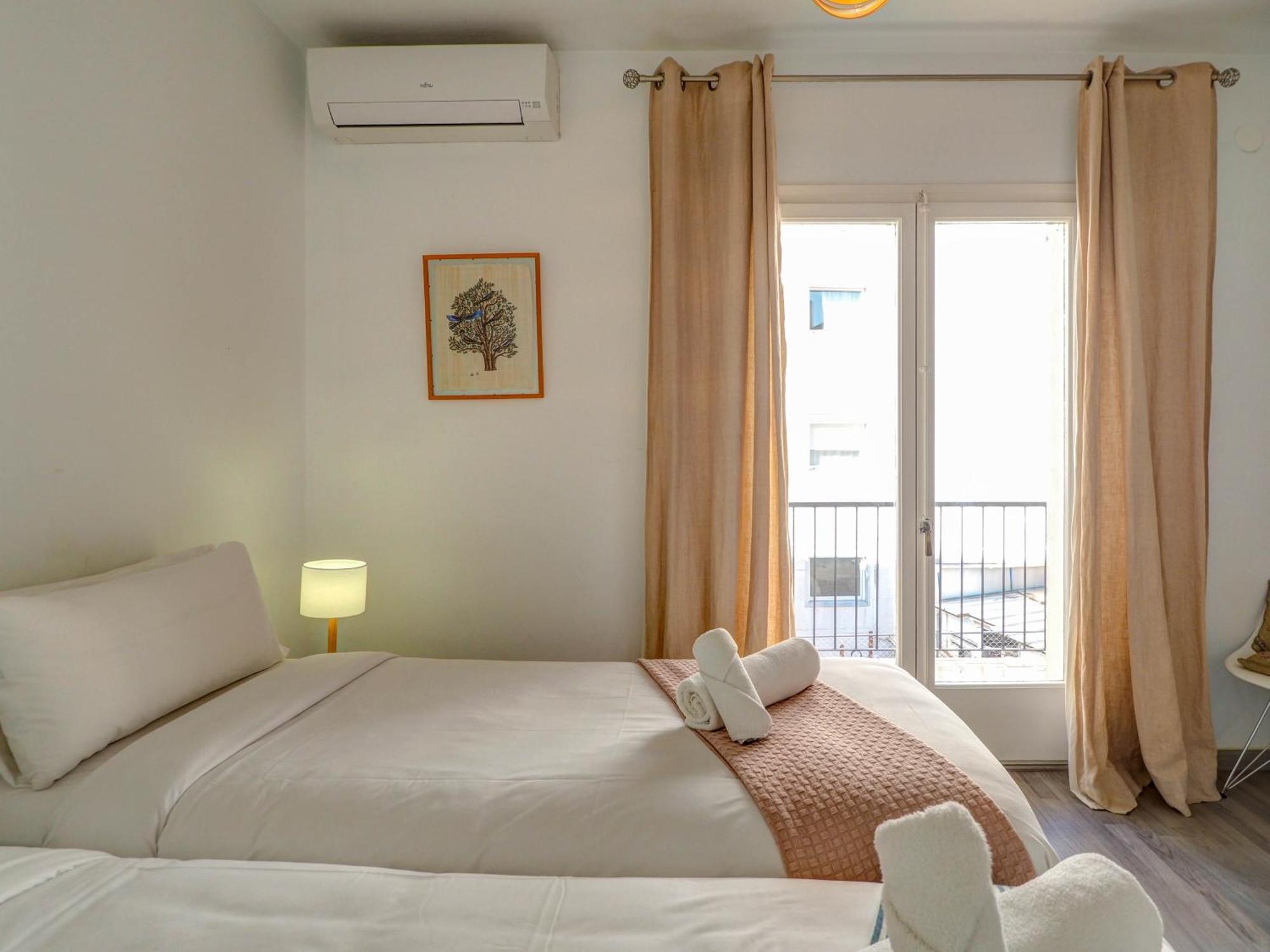 The Lilium Apartment By Hello Homes سيدجيس المظهر الخارجي الصورة